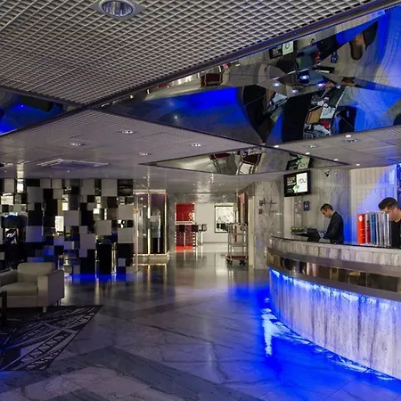 Hf Fenix Oporto