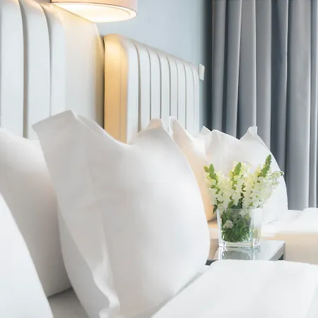 Hf Fenix Hotel 4*