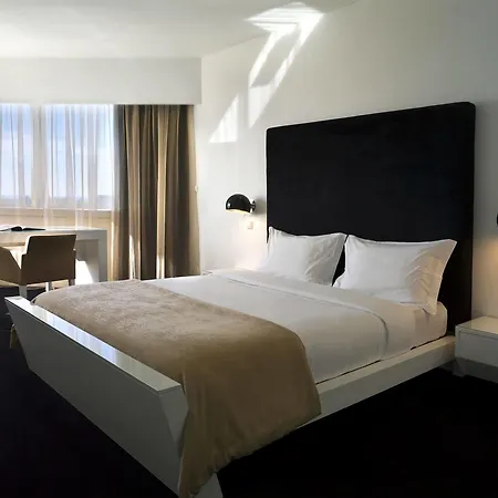 Hf Fénix Szálloda 4*